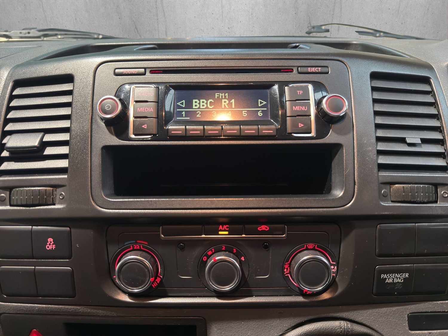 Used Volkswagen Transporter 2012 for sale - 77229729: Photo 15