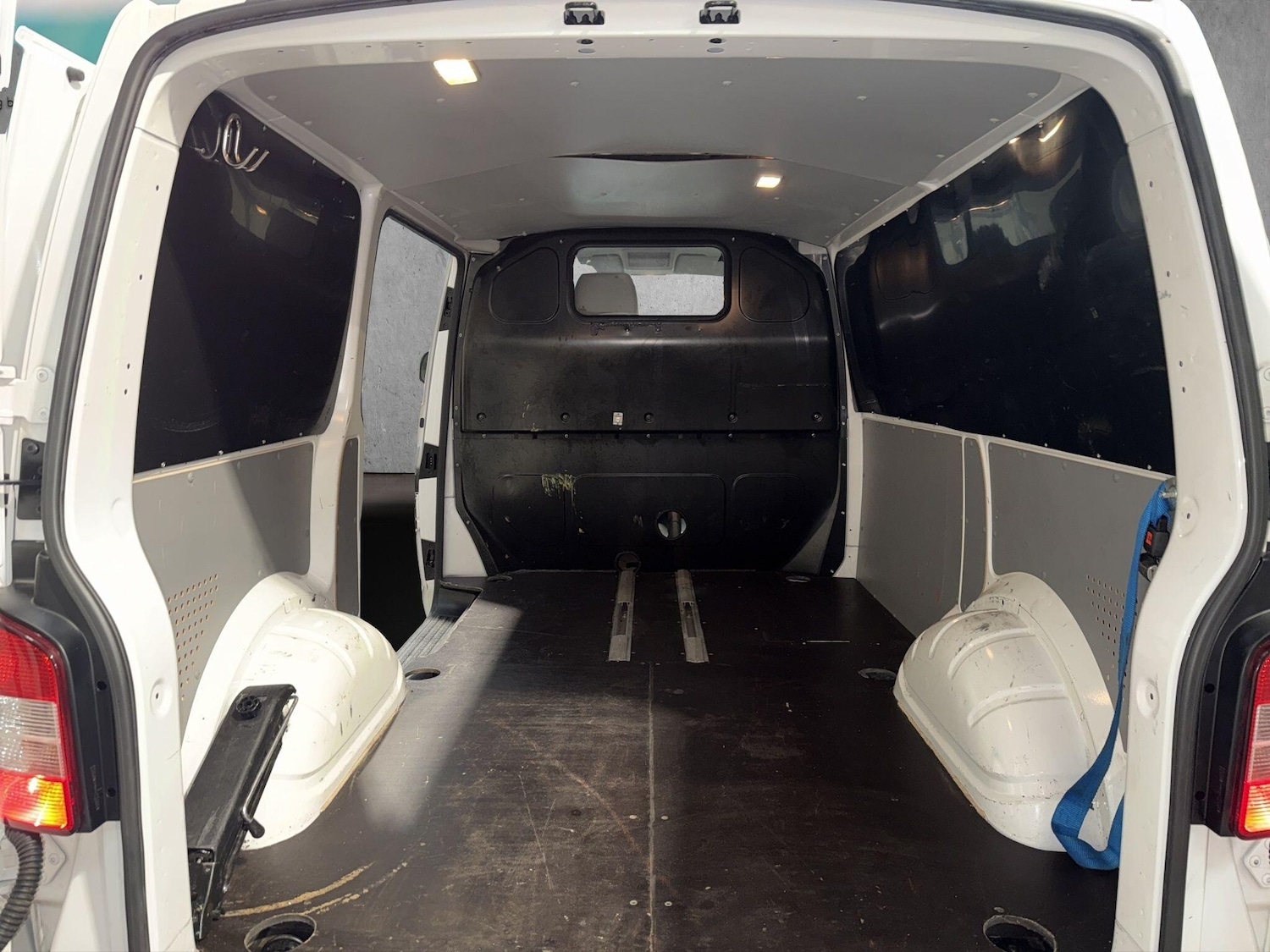 Used Volkswagen Transporter 2012 for sale - 77229729: Photo 19