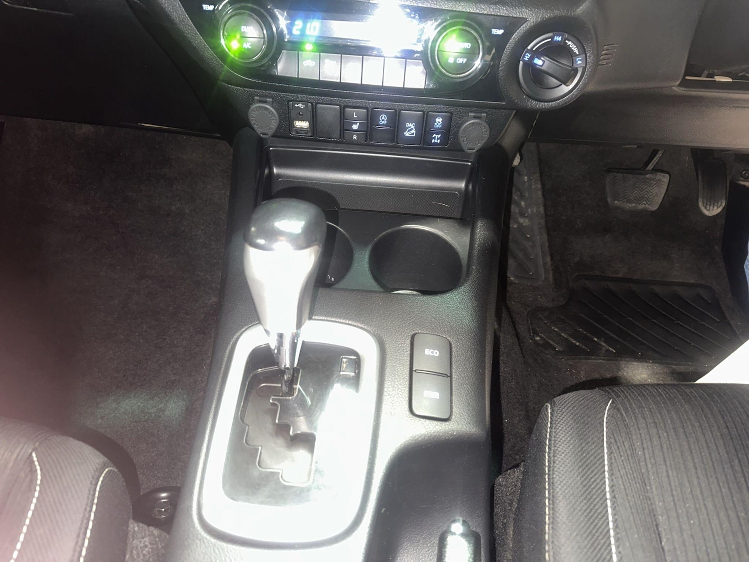 Used Toyota Hilux 2022 for sale - 76327036: Photo 14