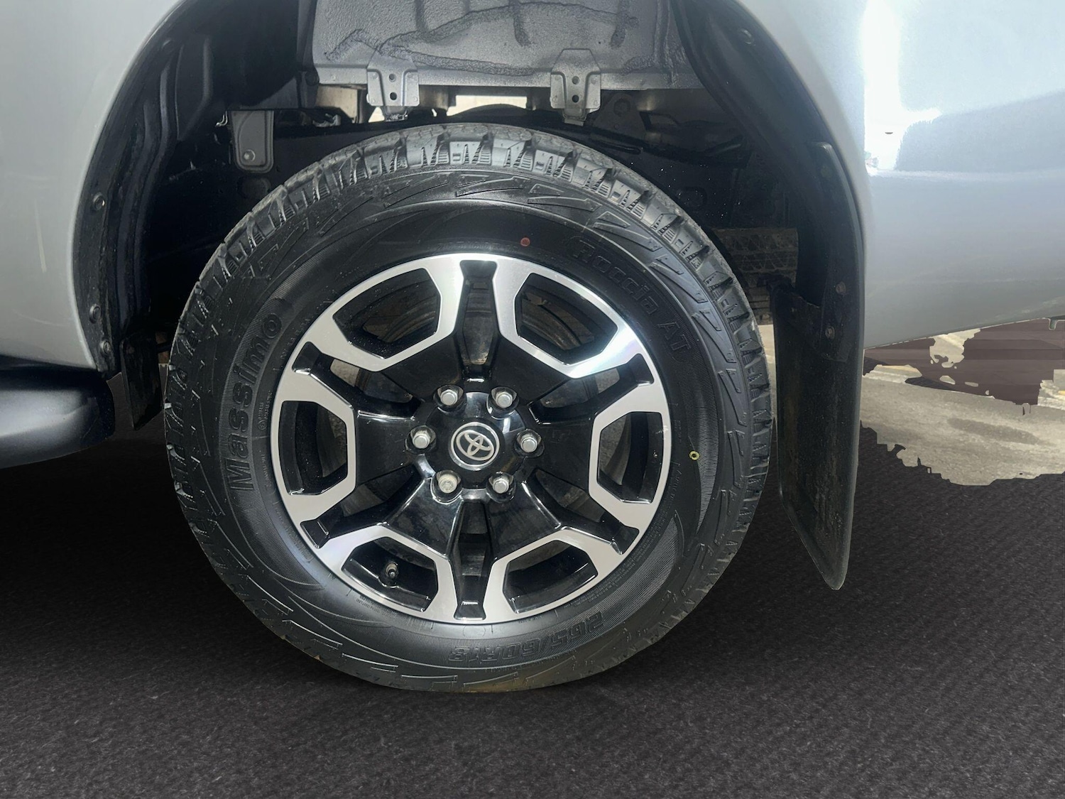 Used Toyota Hilux 2022 for sale - 76327036: Photo 24