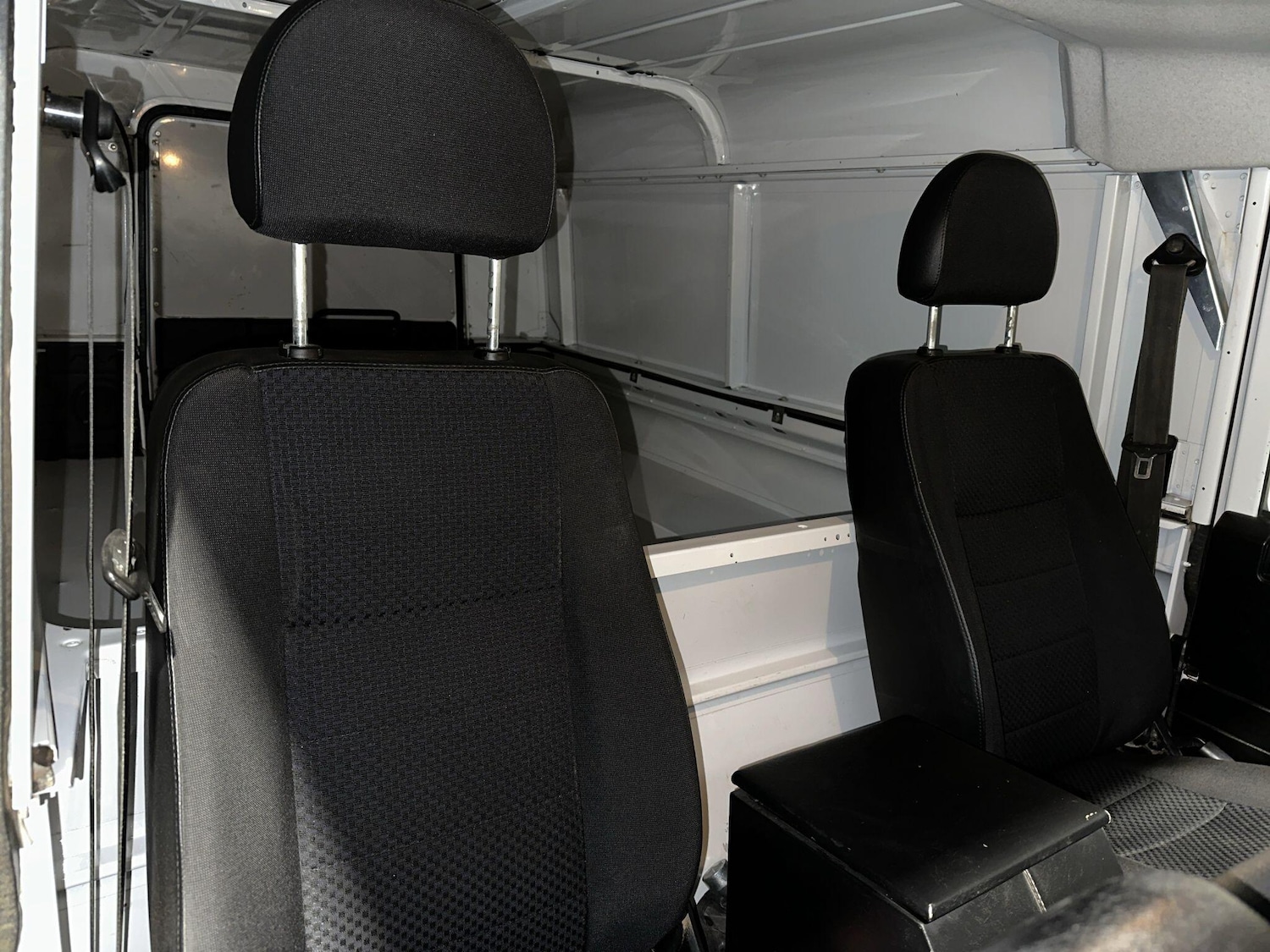 Used Land Rover Defender 2016 for sale - 76765931: Photo 15