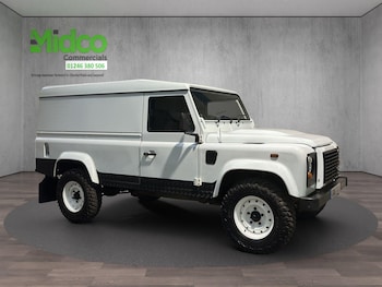 Used Land Rover Defender 2016 for sale - 76765931: Photo