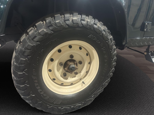Used Land Rover Defender 110 2016 for sale - 75670640: Photo 23