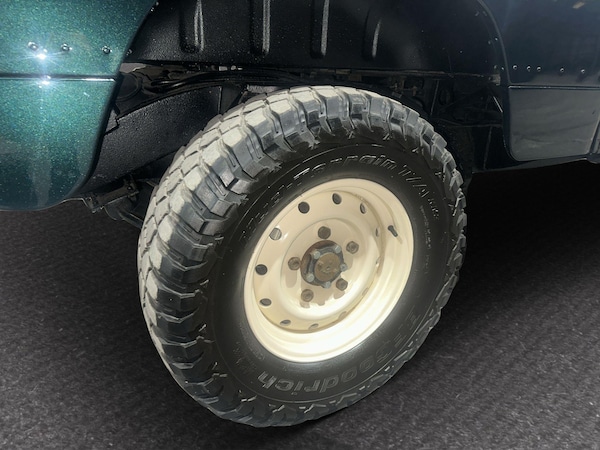 Used Land Rover Defender 110 2016 for sale - 75670640: Photo 25