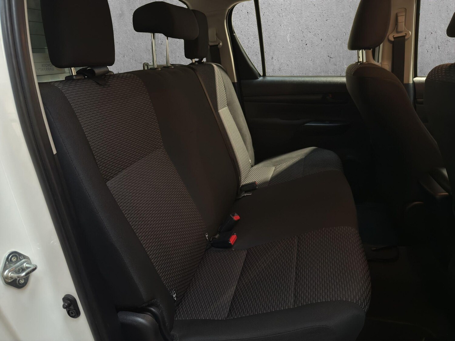 Used Toyota Hilux for sale - 77573821: Photo 18