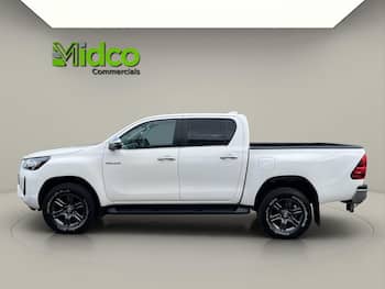 Used Toyota Hilux 2023 for sale - 79657567: Photo