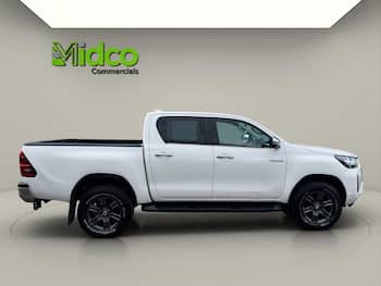 Used Toyota Hilux 2023 for sale - 79657567: Photo