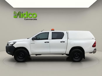 Used Toyota Hilux 2020 for sale - 79062820: Photo