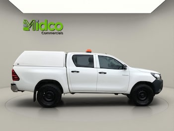 Used Toyota Hilux 2020 for sale - 79062820: Photo