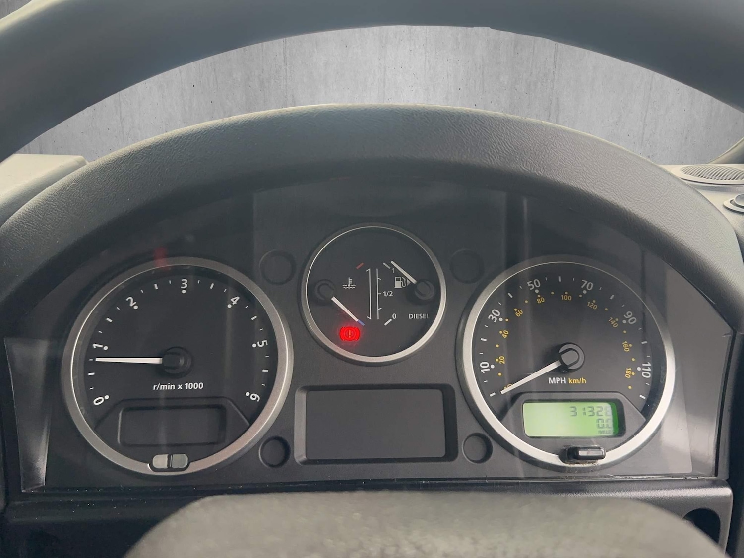 Used Land Rover Defender 2014 for sale - 76573107: Photo 11