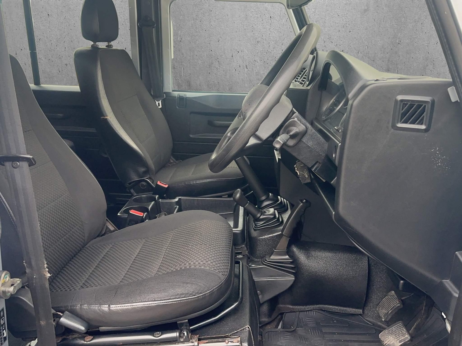 Used Land Rover Defender 2014 for sale - 76573107: Photo 9