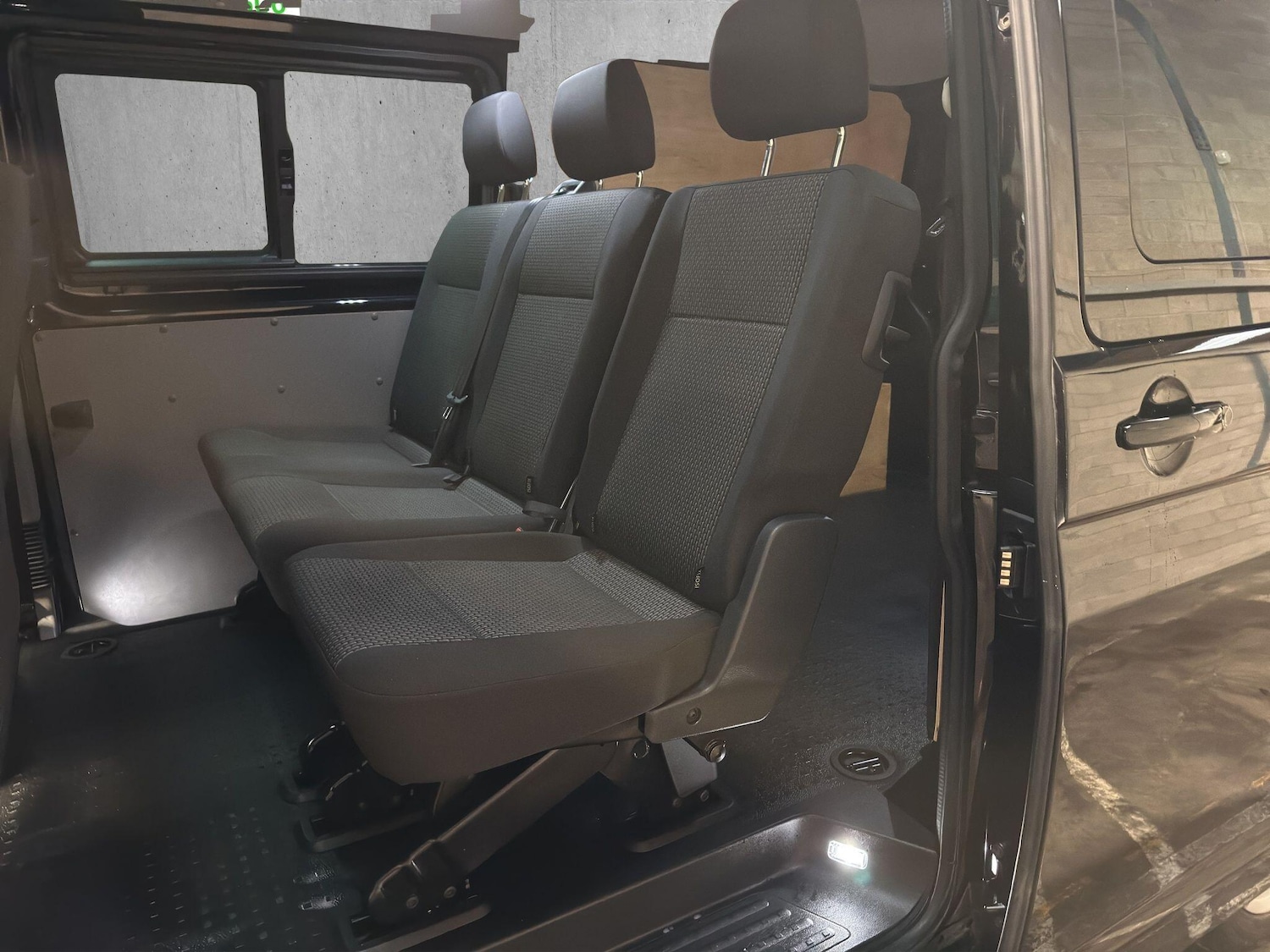 Used Volkswagen Transporter 2023 for sale - 76561811: Photo 17