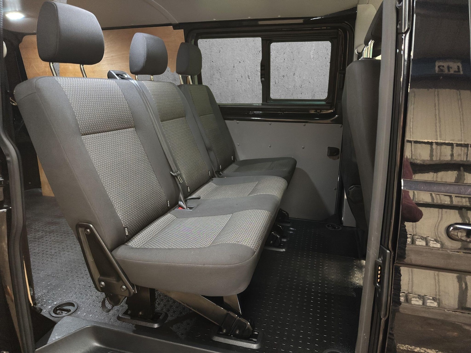 Used Volkswagen Transporter 2023 for sale - 76561811: Photo 18