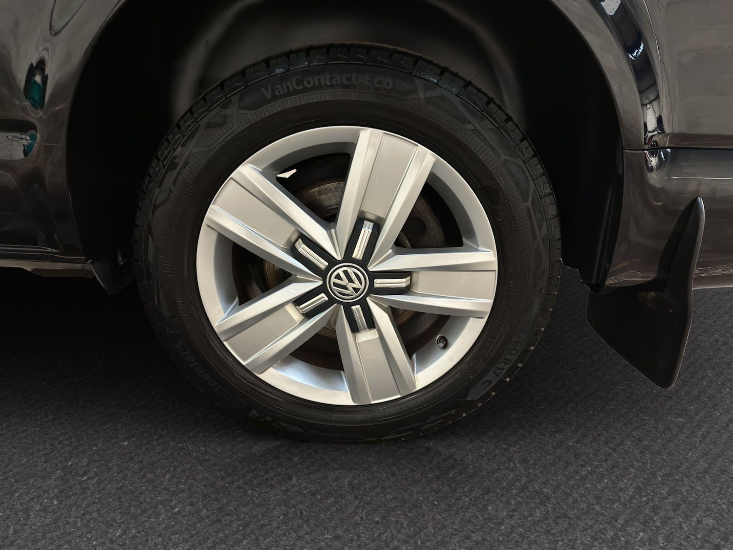 Used Volkswagen Transporter 2023 for sale - 76561811: Photo 28