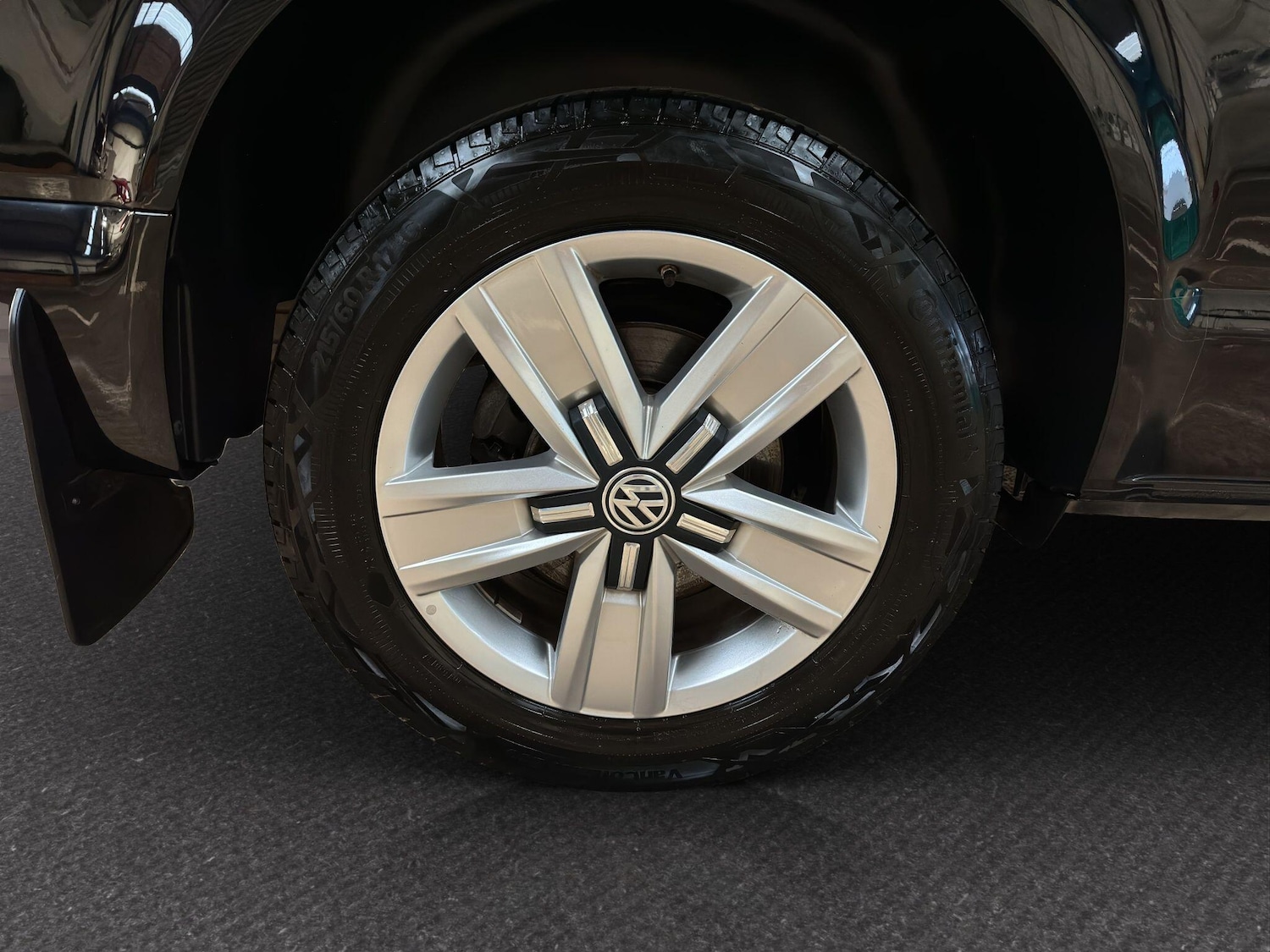 Used Volkswagen Transporter 2023 for sale - 76561811: Photo 29