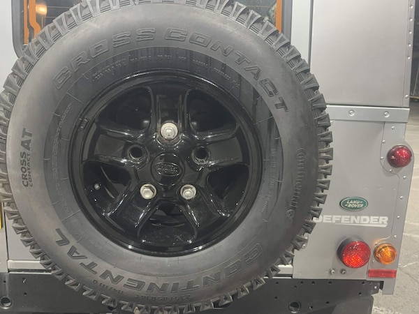 Used Land Rover Defender 110 2013 for sale - 74337060: Photo 26