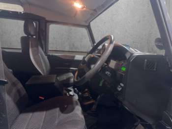 Used Land Rover Defender 110 2013 for sale - 74337060: Photo