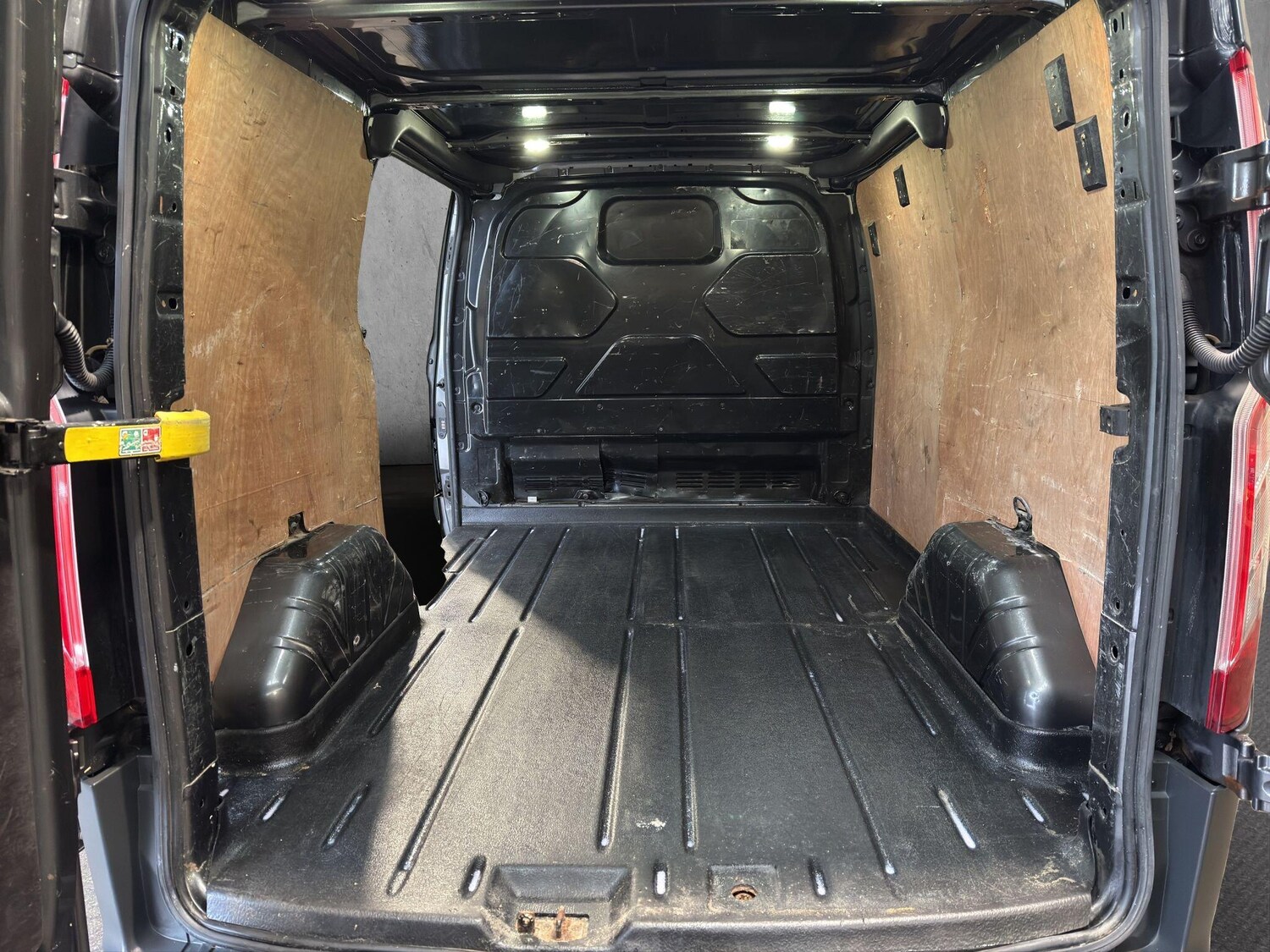 Used Ford Transit Custom 2015 for sale - 77537968: Photo 18