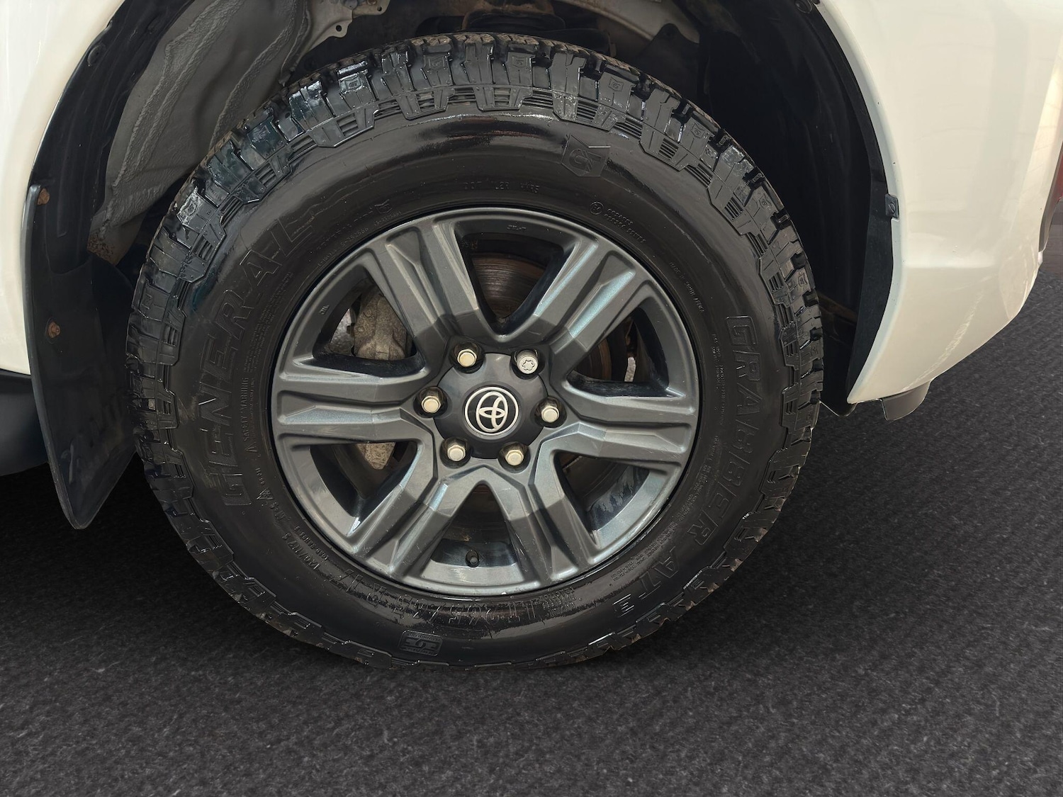 Used Toyota Hilux 2021 for sale - 77854240: Photo 23