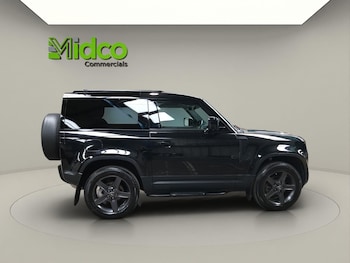 Used Land Rover Defender 90 2023 for sale - 78999662: Photo