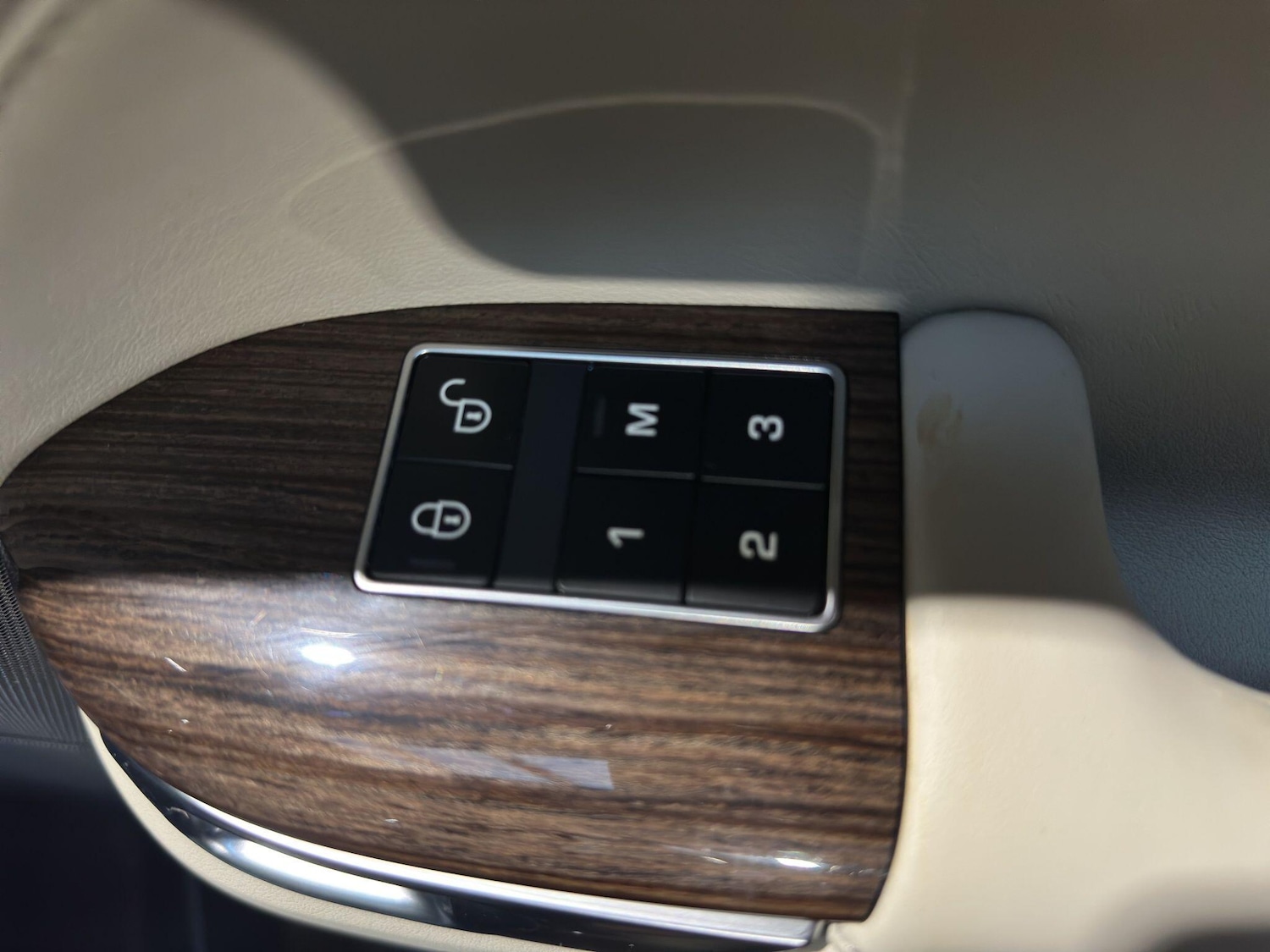 Used Land Rover Range Rover Sport 2015 for sale - 76634297: Photo 29