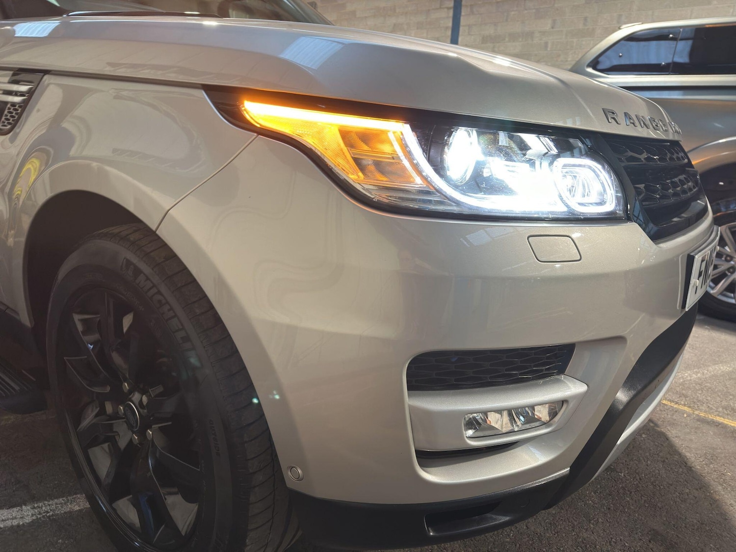 Used Land Rover Range Rover Sport 2015 for sale - 76634297: Photo 31