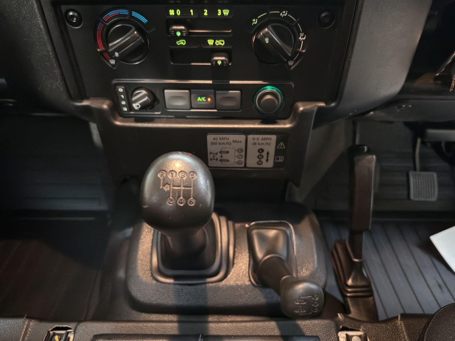 Used Land Rover Defender 2013 for sale - 76572036: Photo 13