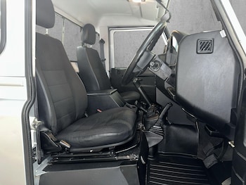 Used Land Rover Defender 2013 for sale - 76572036: Photo