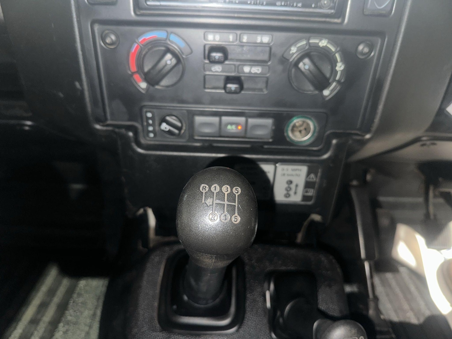 Used Land Rover Defender 2016 for sale - 76886455: Photo 14