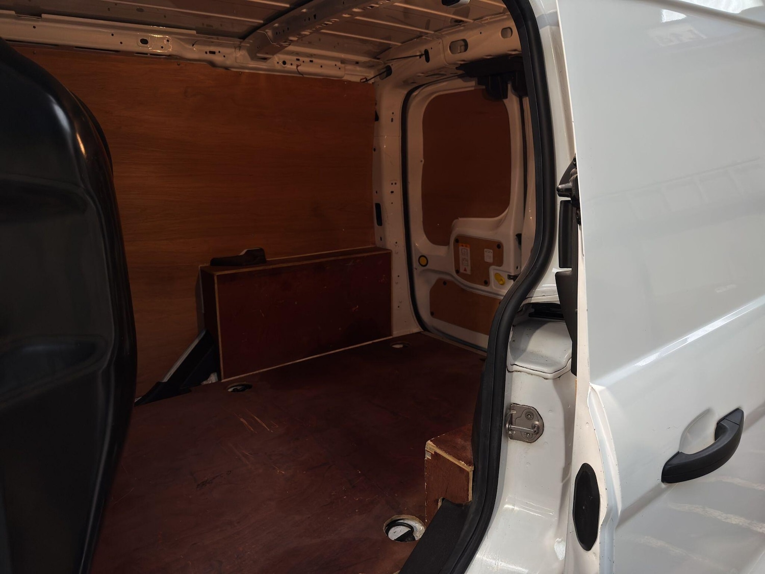 Used Ford Transit Connect 2018 for sale - 76866160: Photo 18