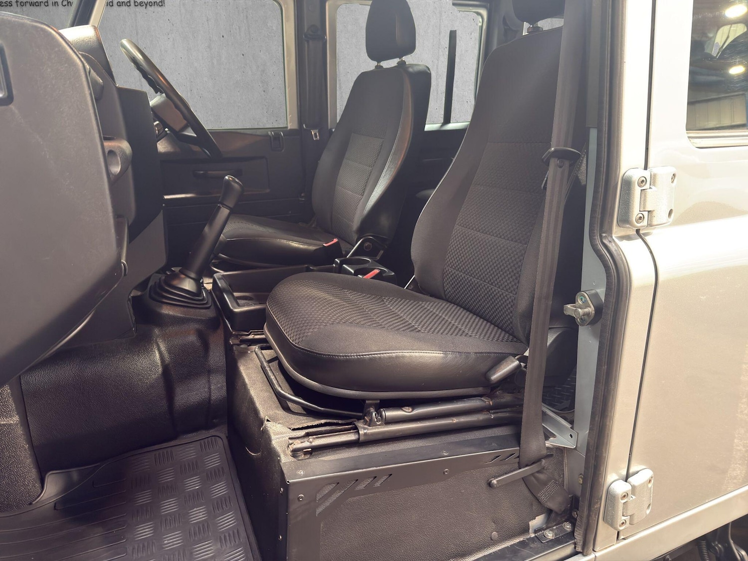 Used Land Rover Defender 110 for sale - 77705560: Photo 14