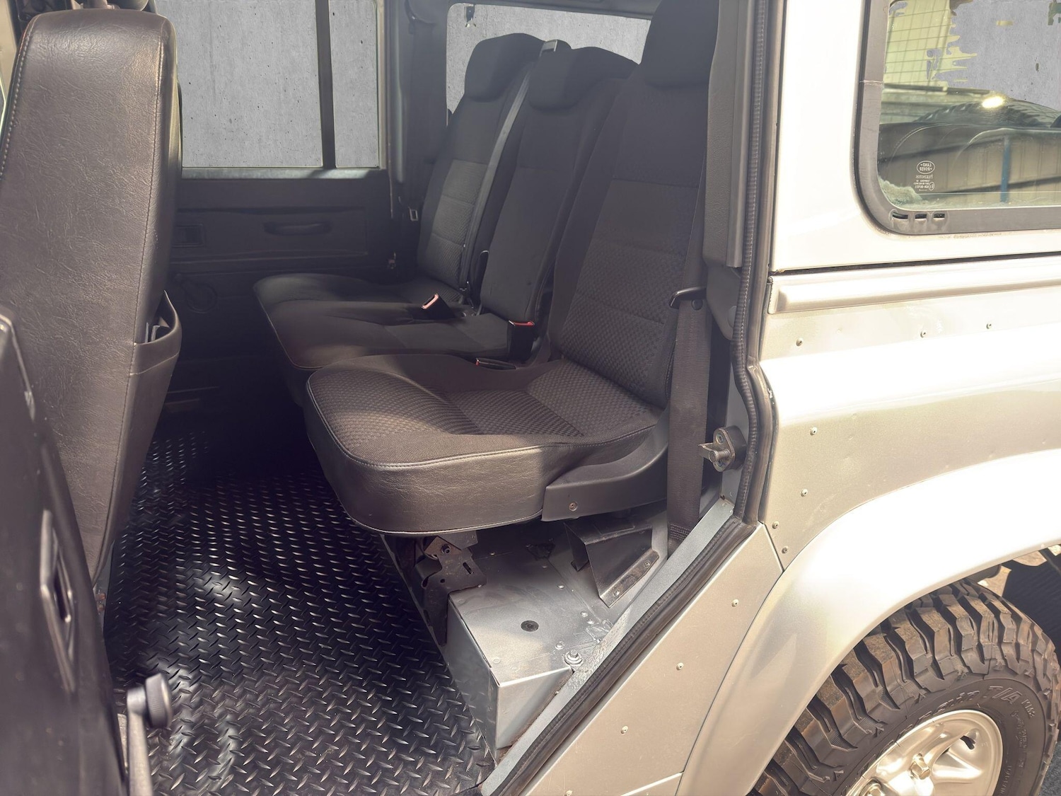 Used Land Rover Defender 110 for sale - 77705560: Photo 15