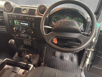 Used Land Rover Defender 110 2014 for sale - 77705560: Photo