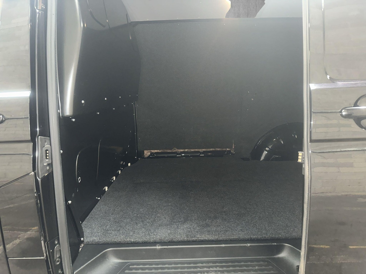 Used Volkswagen Transporter 2018 for sale - 76337396: Photo 17