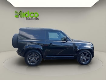 Used Land Rover Defender 2024 for sale - 79425935: Photo
