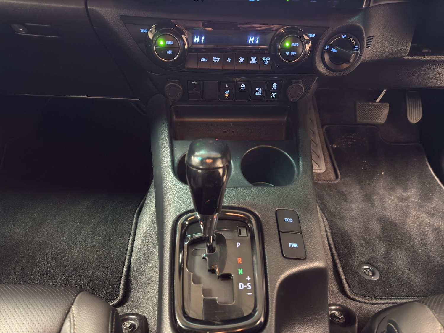 Used Toyota Hilux 2023 for sale - 77908638: Photo 14