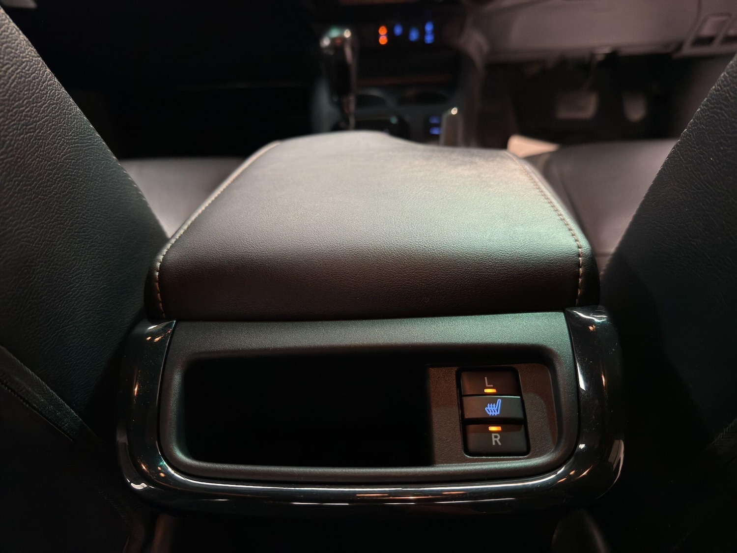 Used Toyota Hilux 2023 for sale - 77908638: Photo 25