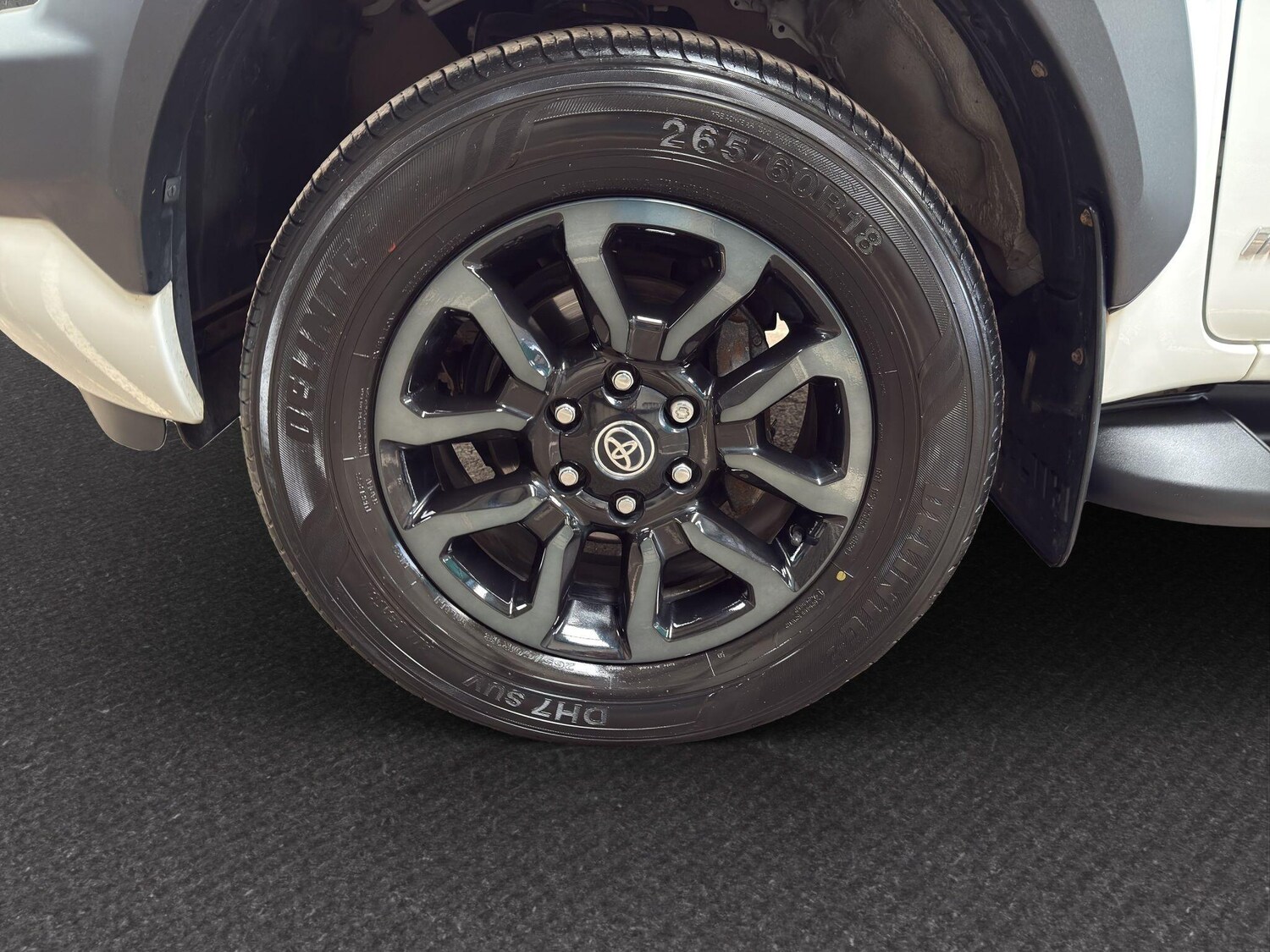 Used Toyota Hilux 2023 for sale - 77908638: Photo 27