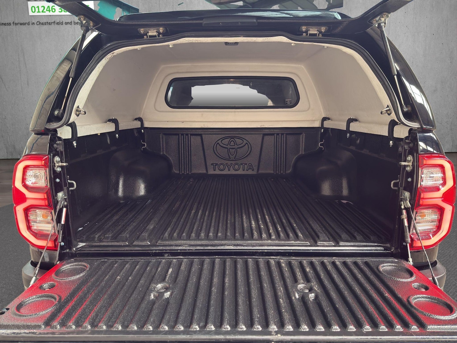 Used Toyota Hilux 2023 for sale - 77970730: Photo 19