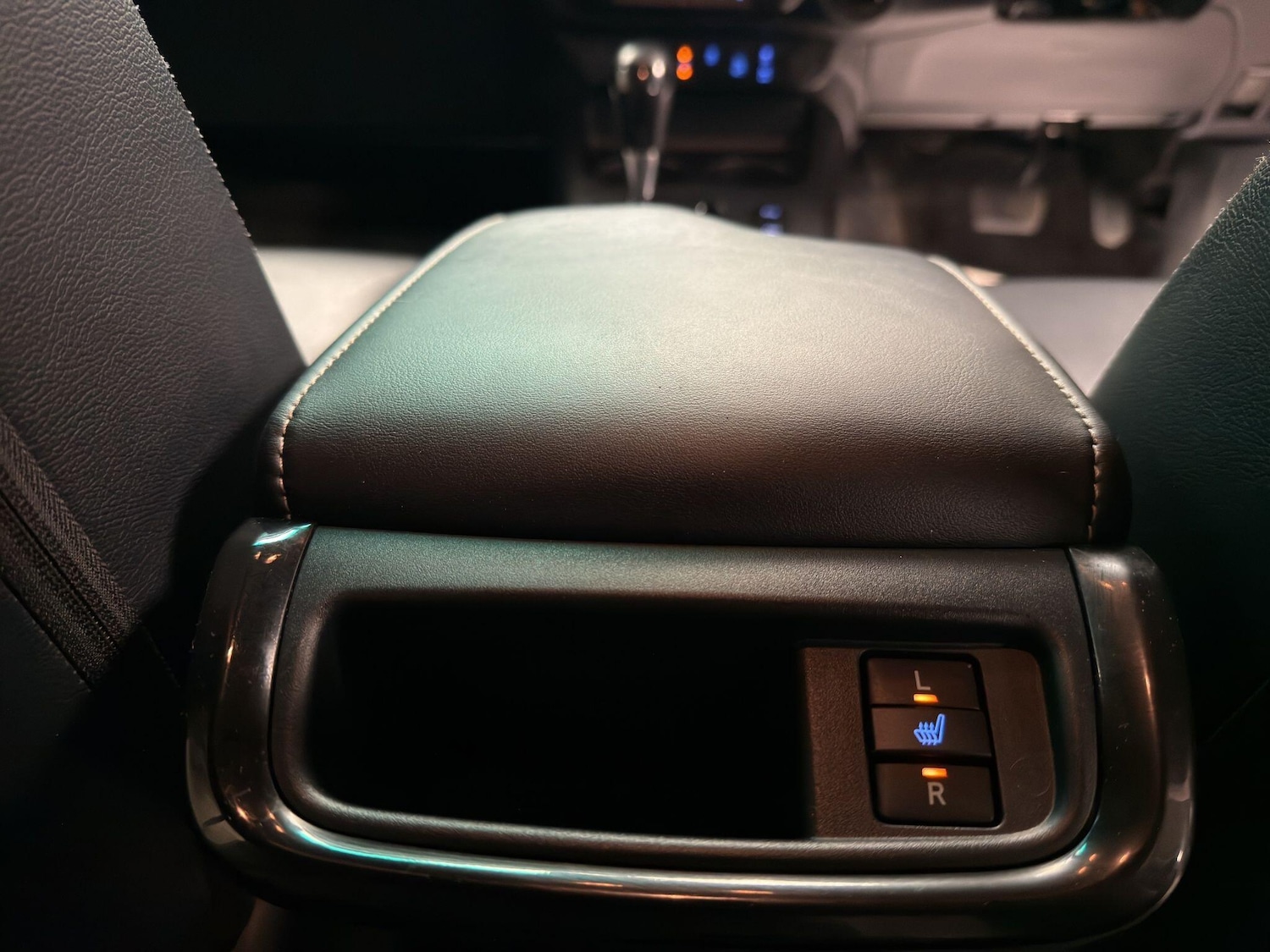 Used Toyota Hilux 2023 for sale - 77970730: Photo 27