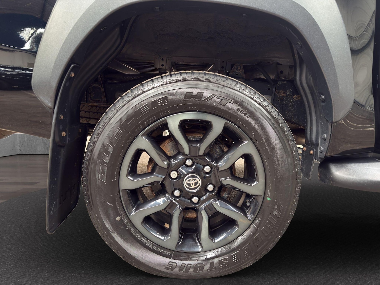 Used Toyota Hilux 2023 for sale - 77970730: Photo 31