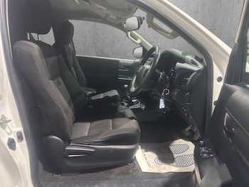 Used Toyota Hilux 2017 for sale - 75268534: Photo
