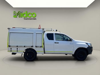 Used Toyota Hilux 2017 for sale - 78741578: Photo