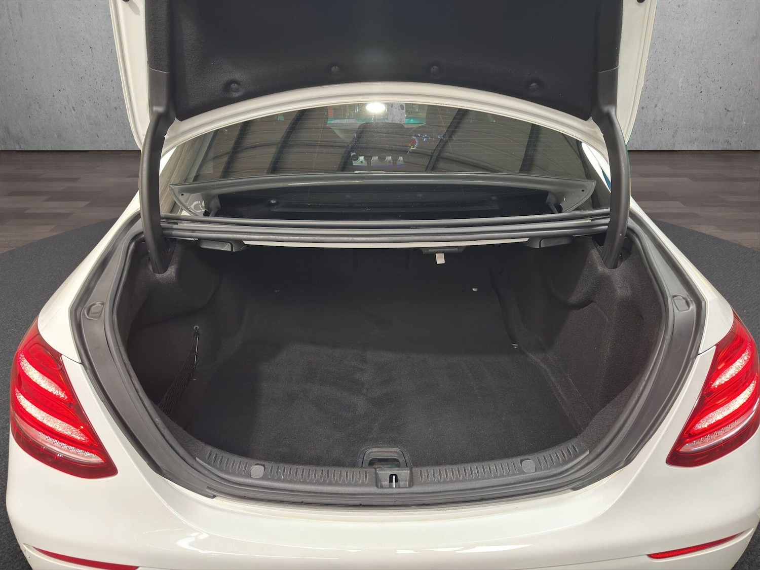 Used Mercedes-Benz E Class 2018 for sale - 76659206: Photo 19