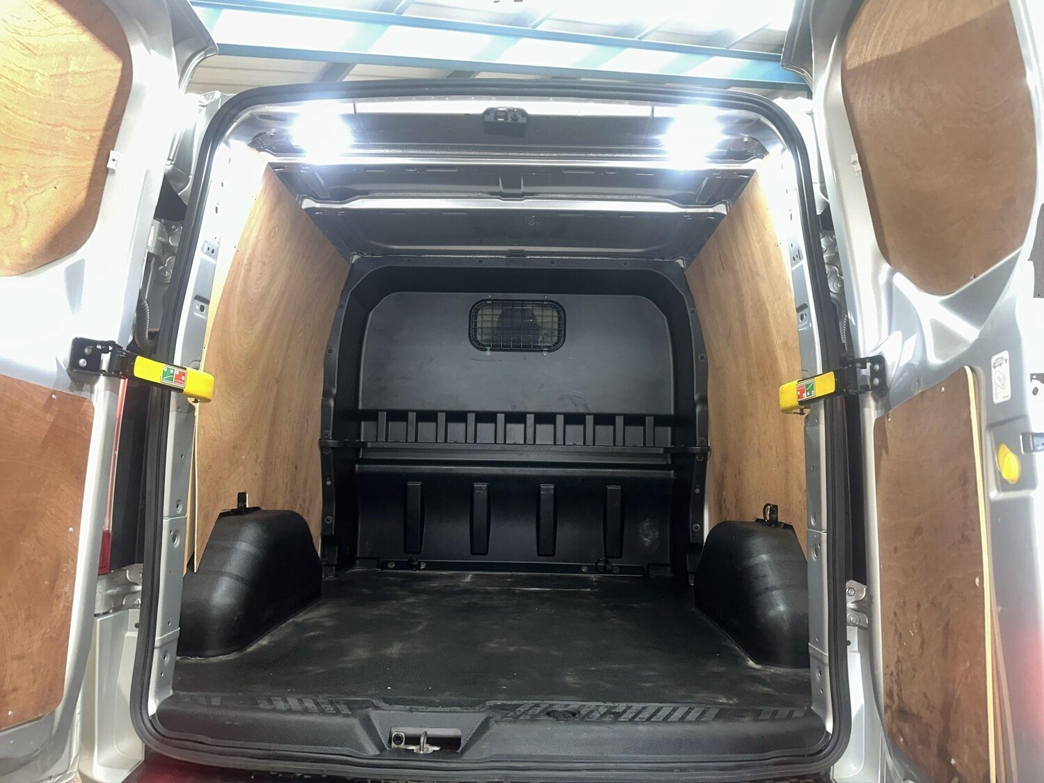 Used Ford Transit Custom 2022 for sale - 76306681: Photo 19