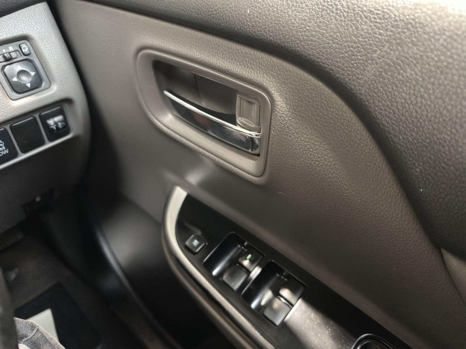 Used Mitsubishi L200 2015 for sale - 76658901: Photo 12