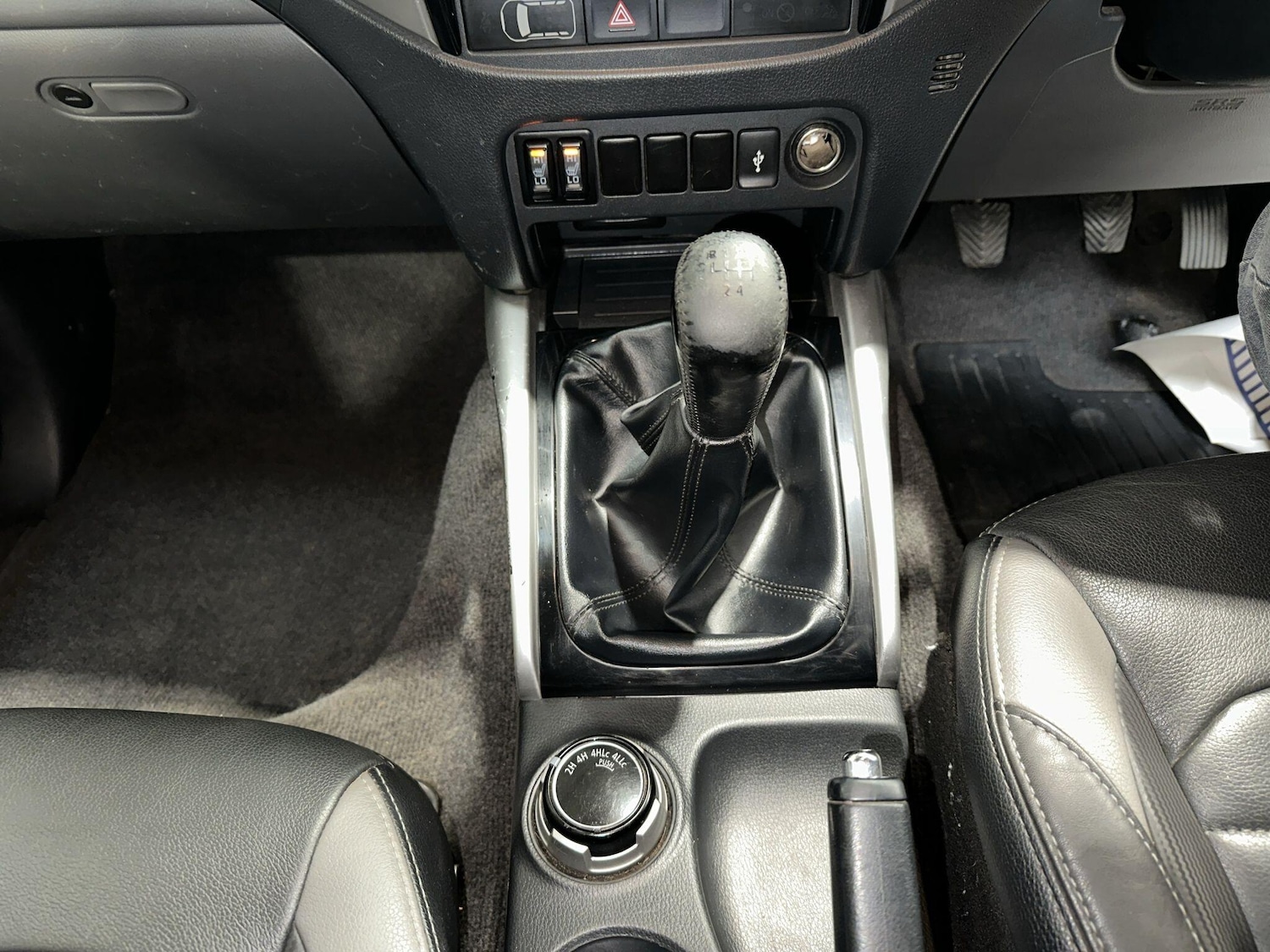 Used Mitsubishi L200 2015 for sale - 76658901: Photo 14