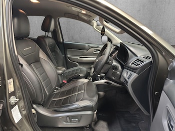 Used Mitsubishi L200 2015 for sale - 76658901: Photo