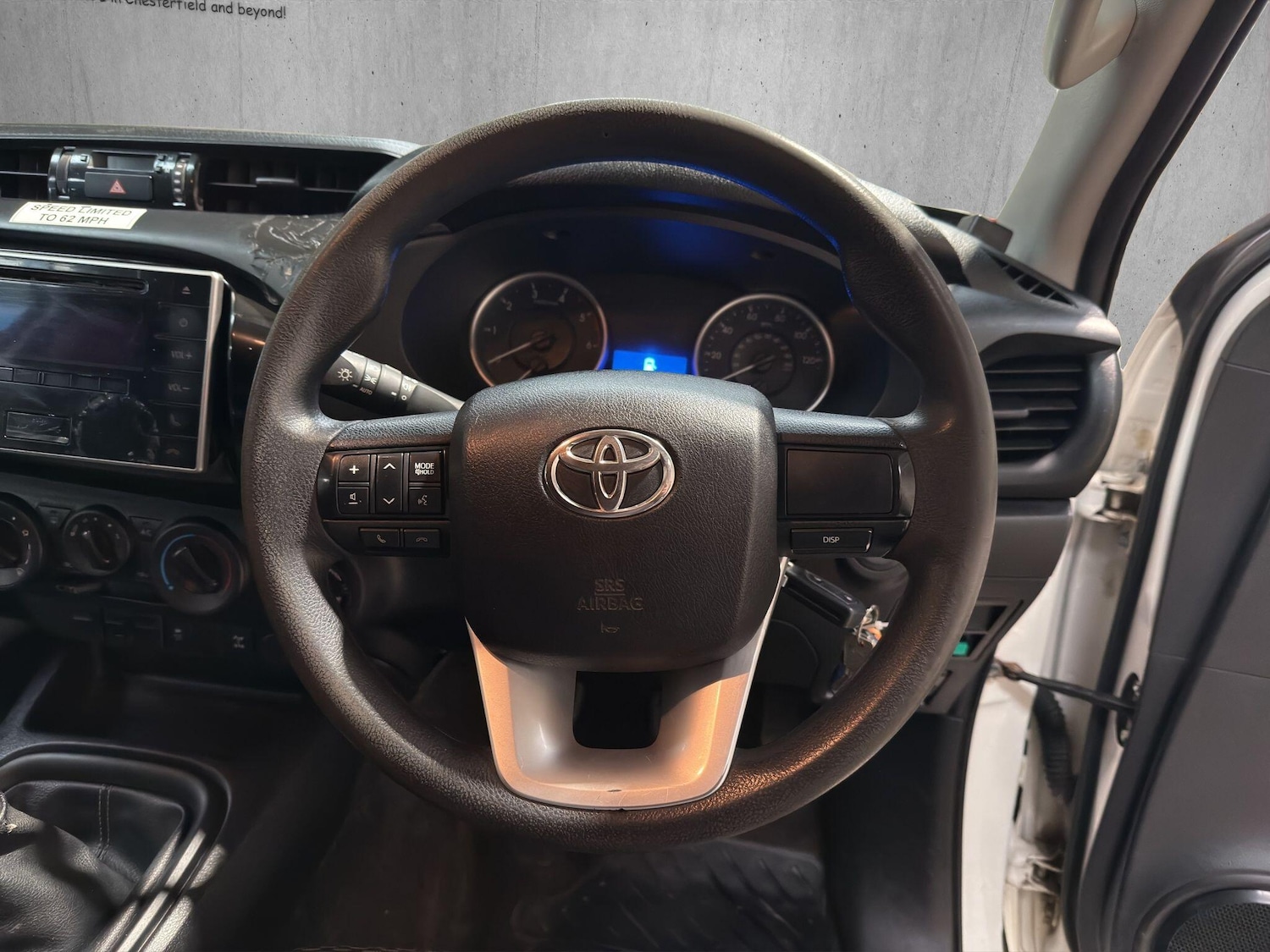 Used Toyota Hilux 2017 for sale - 76752399: Photo 10