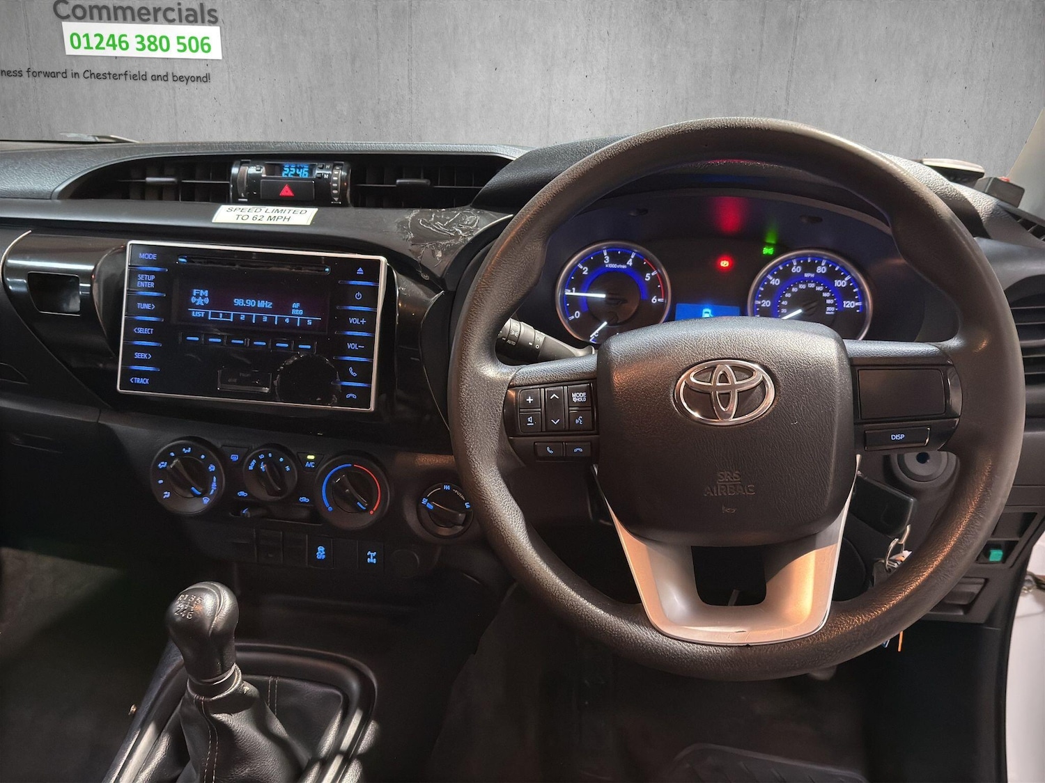 Used Toyota Hilux 2017 for sale - 76752399: Photo 13